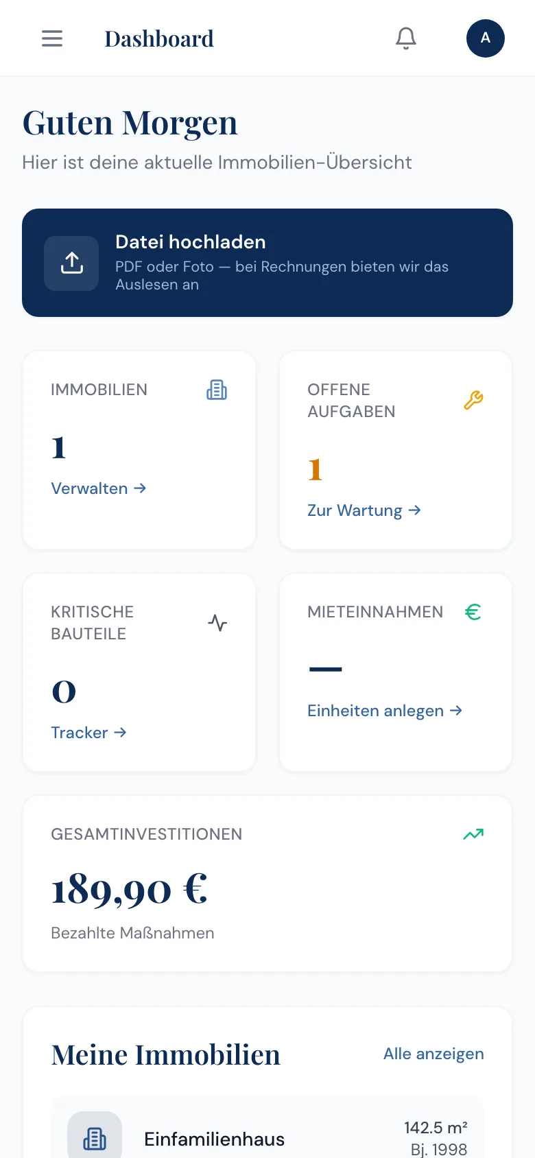 HausAkte-Dashboard auf dem Handy: Immobilien, Wartungen und Kosten auf einen Blick